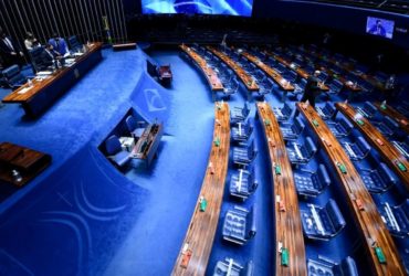 Senado aprova projeto de Cid Gomes que simplifica e dá transparência à cobrança do ICMS