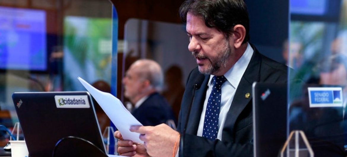 Cid Gomes relata indicação de embaixador brasileiro na Síria